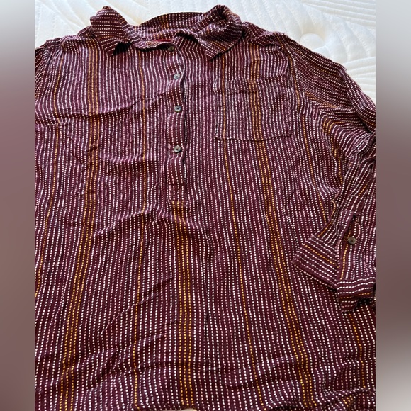 Anthropologie plus size button down shirt. 3X - Picture 3 of 3